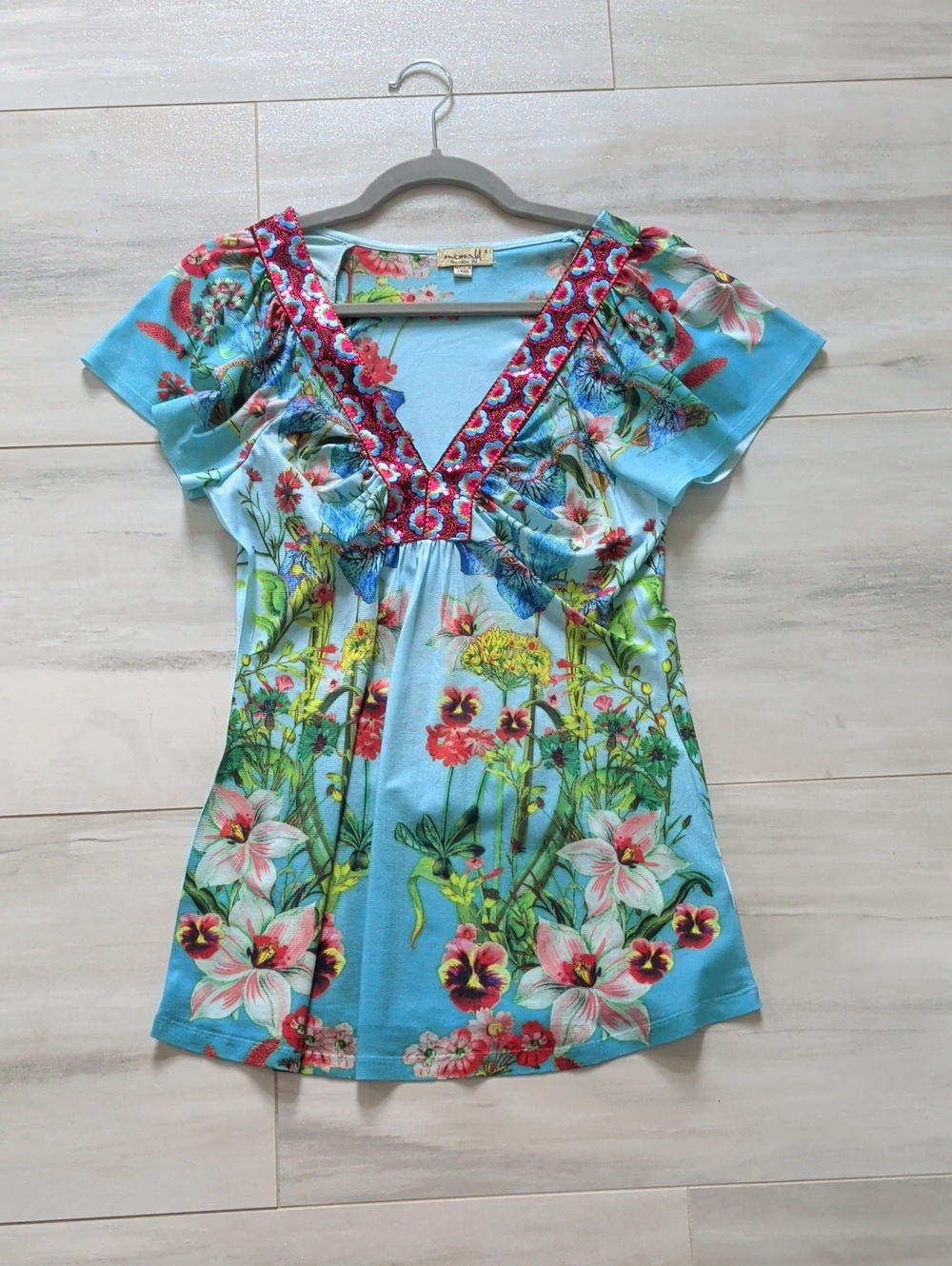 ONE WORLD Light Blue Floral V-Neck Short Sleeve Sequins Blouse